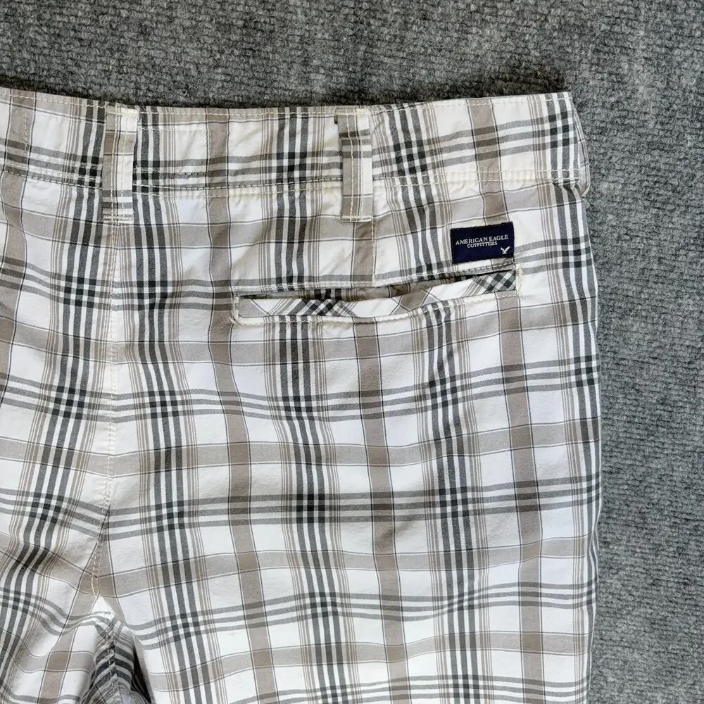 American Eagle Longboard Mens 38 Gray White Plaid Cargo Shorts Cotton Flat Front